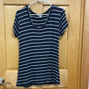 Zenana Outfitters gray stripe short sleeve t-shirt